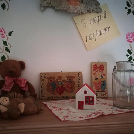 Casa Margherita Affittacamere B&B Фолоника Екстериор снимка